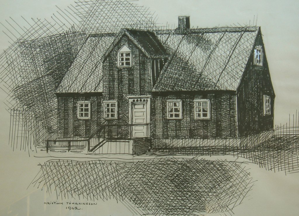 Nonnahús, Aðalstræti 54, byggt 1853 eða 1854. Húsið er kennt við pater Jón Sveinsson. Zontaklúbbur Akureyrar eignaðist húsið 1952 og réðist þá í að koma húsinu í sem mest upprunalegt horf. Nonnahús var opnað sem minjasafn á aldarafmæli Nonna árið 1957.